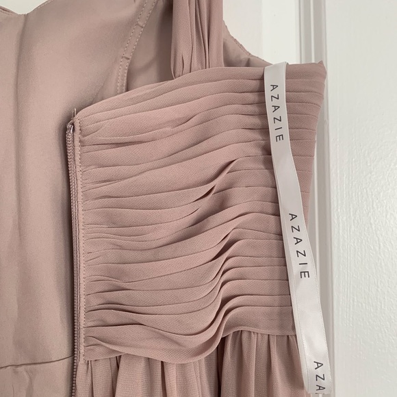 Azazie Zapheira Taupe - Picture 3 of 4